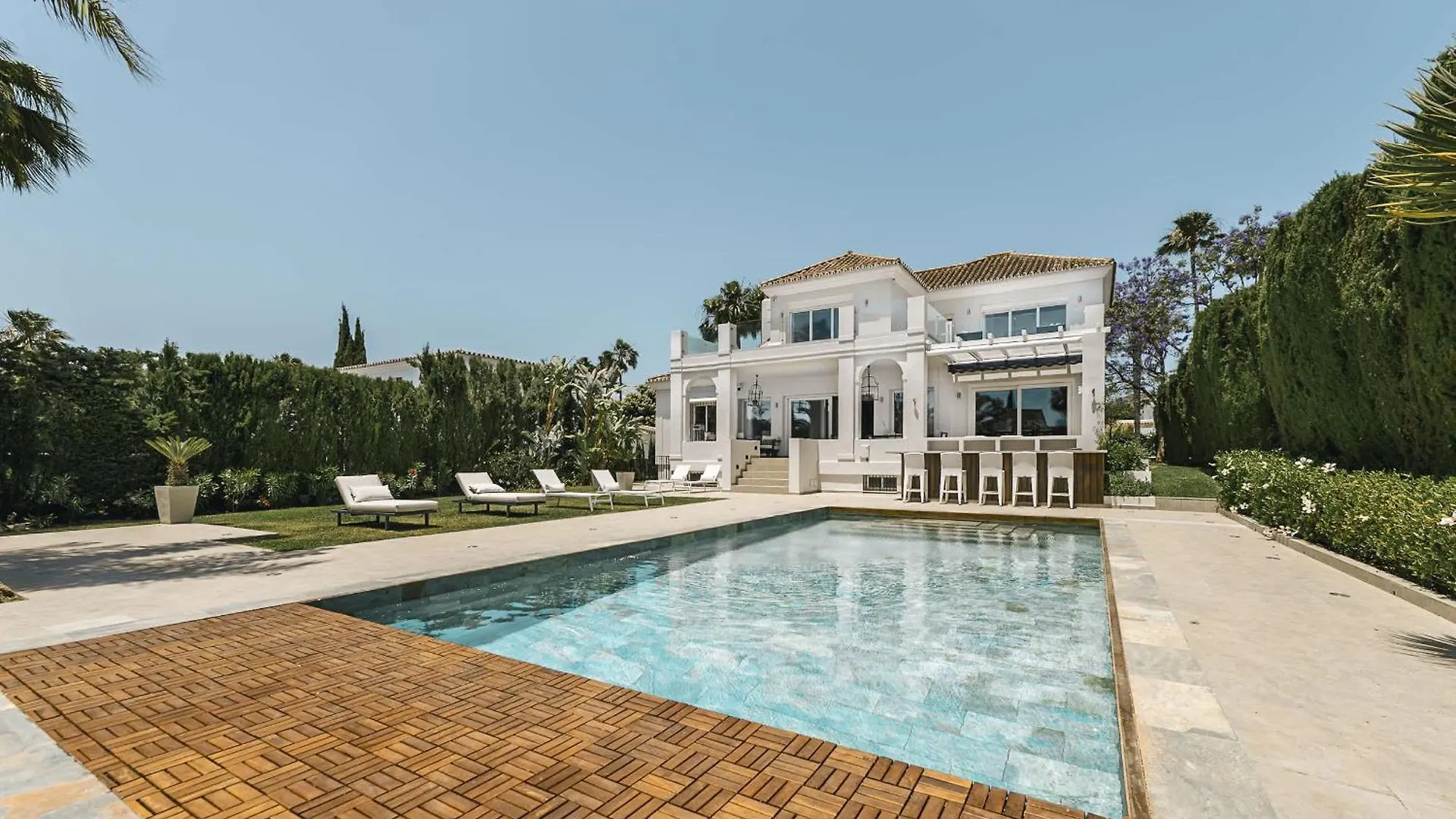 Villa Nord Elegant Getaway Private Pool מארבלה